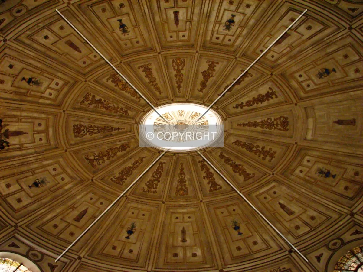 The oval dome of the Capitular