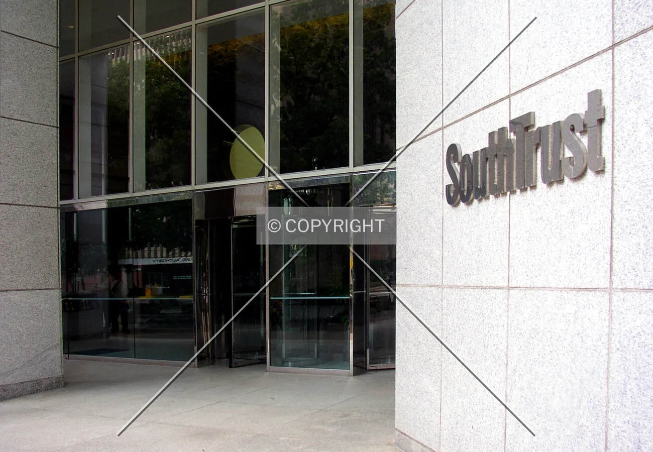 Main entrance off 20th Street North with now replaced Southtrust signage