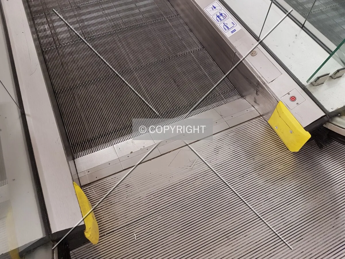 O&K escalator