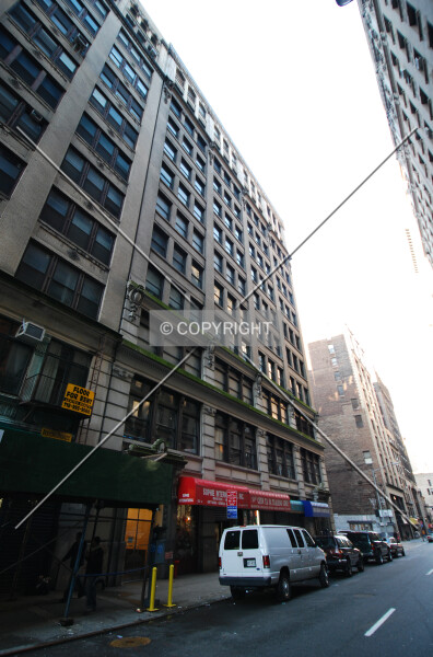 Photo 911-490-384