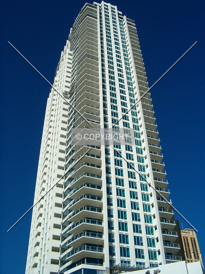 Looking up from Las Vegas Boulevard South