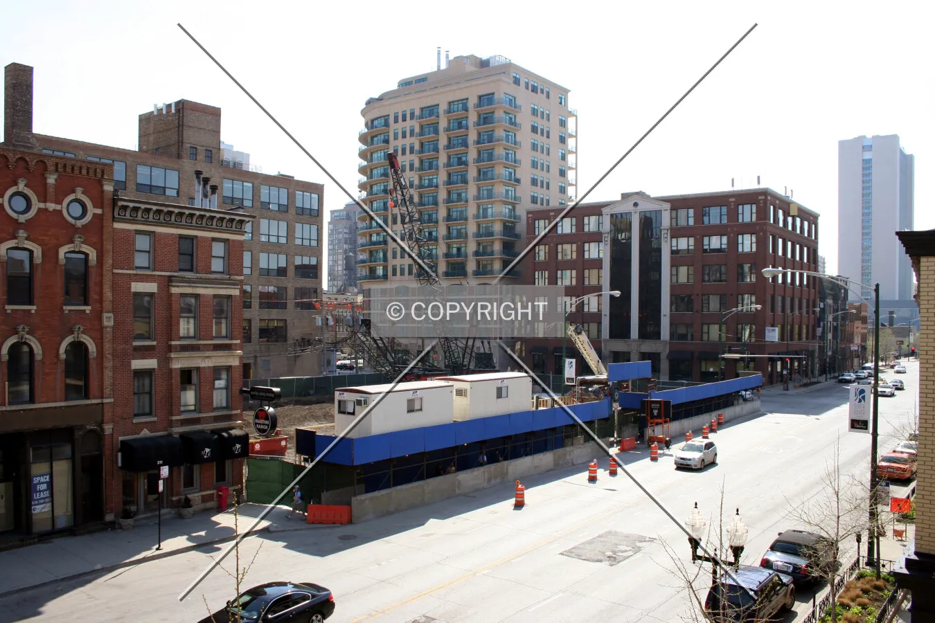 Looking southwest from the Chicago Avenue el platform