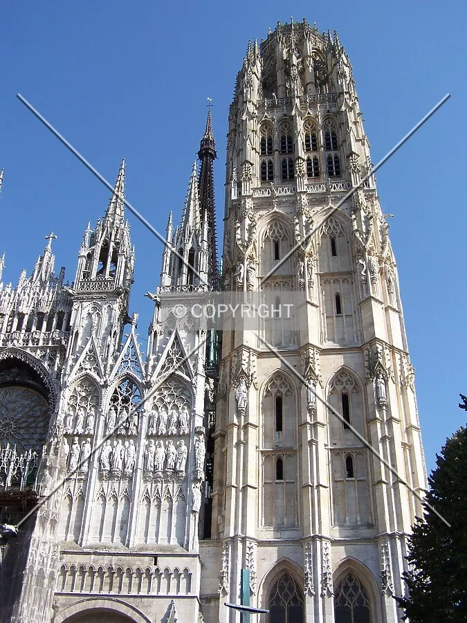 Clocher sud de la façade ouest