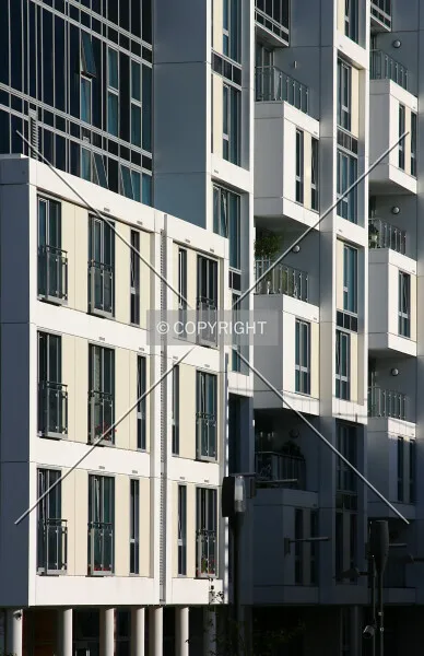 Photo 913-267-635