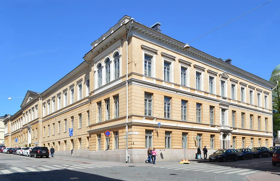 Fabianinkatu 35