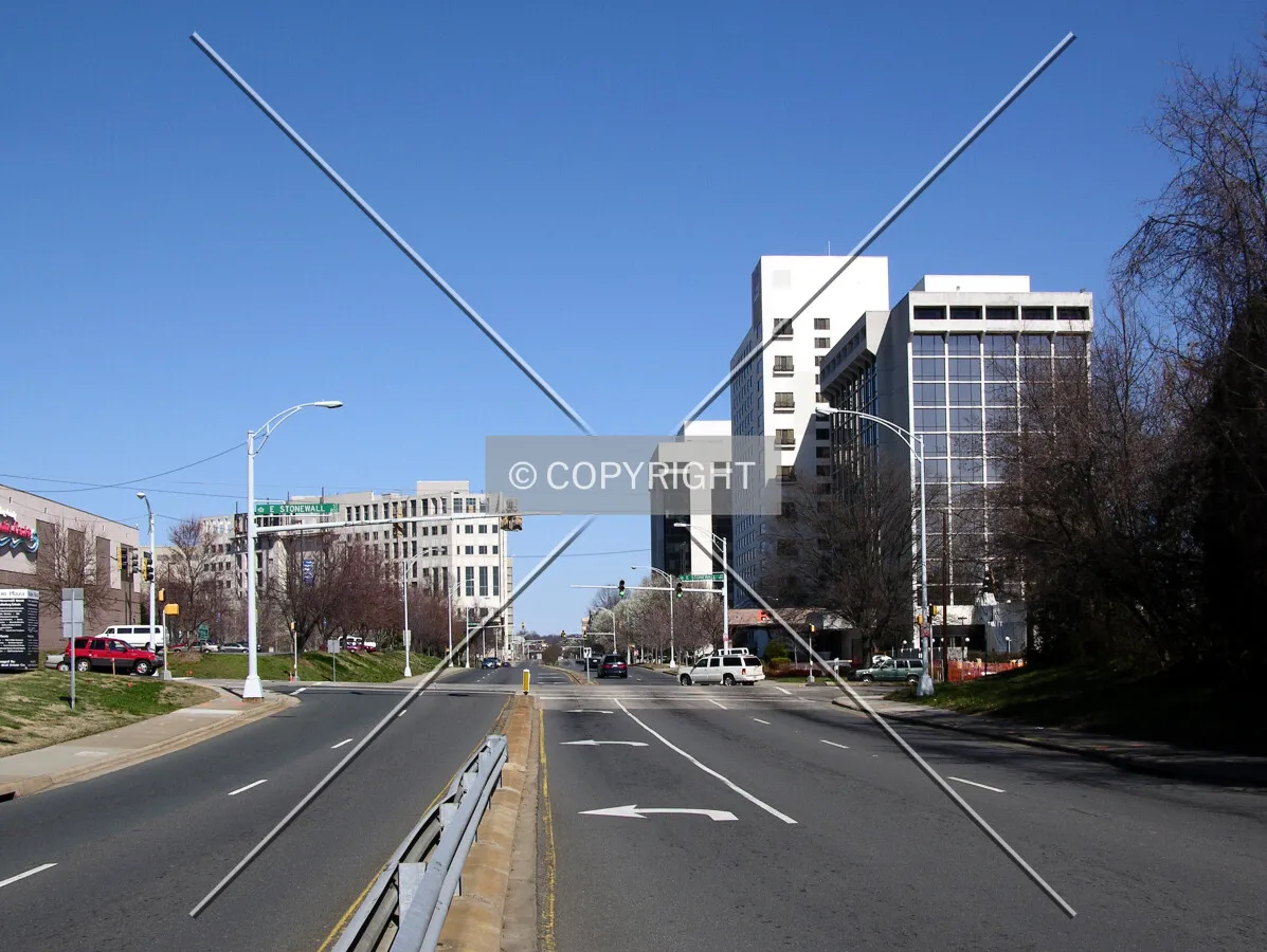 Looking north from West Stonewall Street