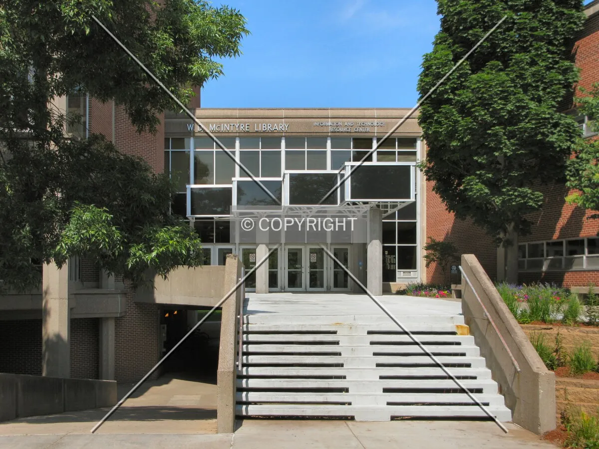 Entrance from the east