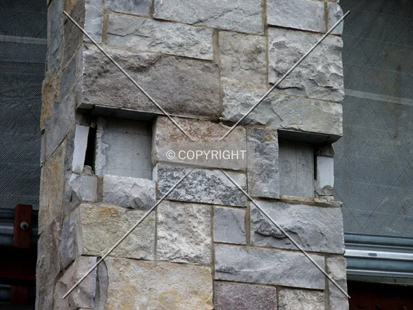 Detail of a column near the entrance