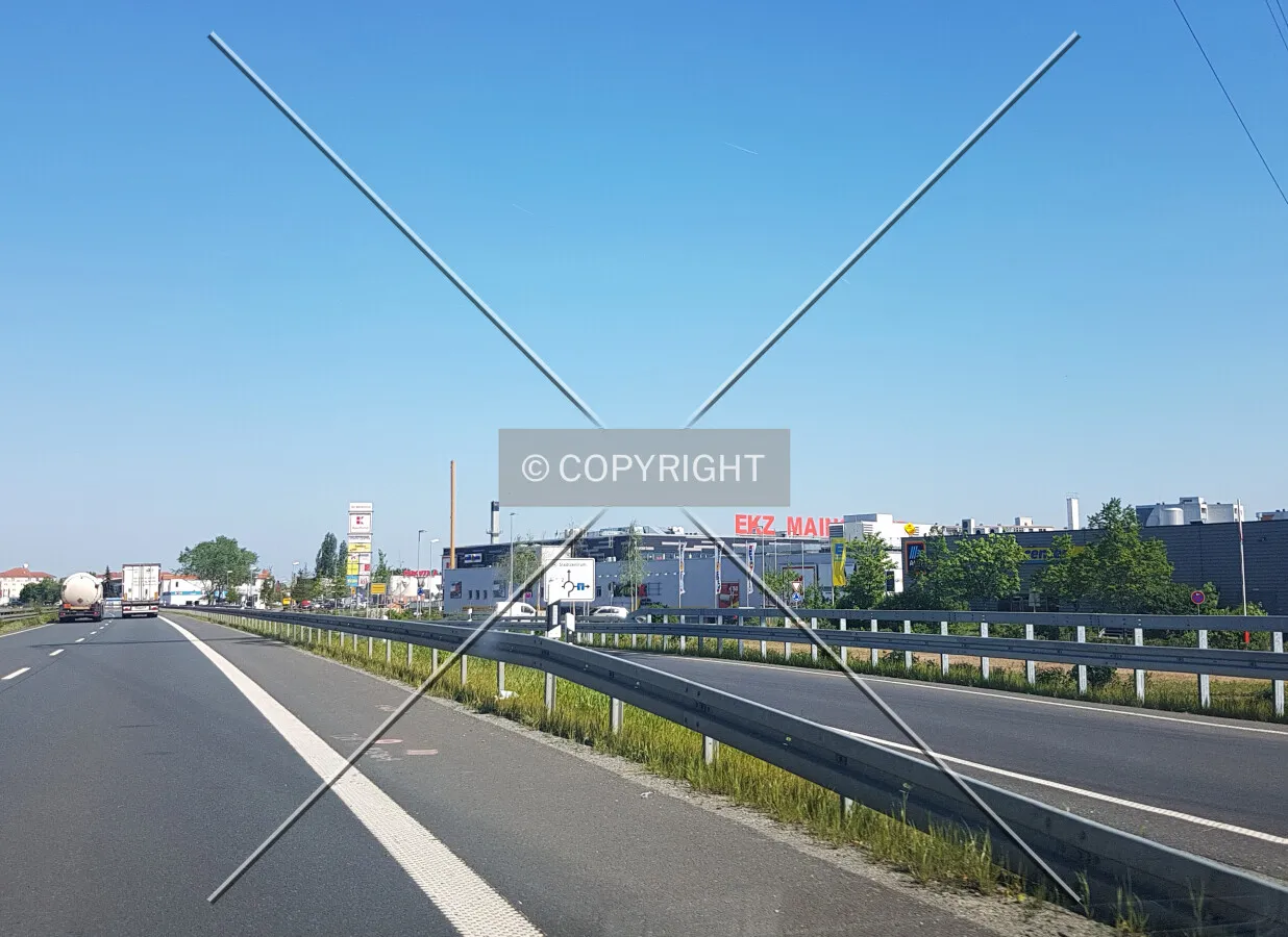 Photo 092-037-469
