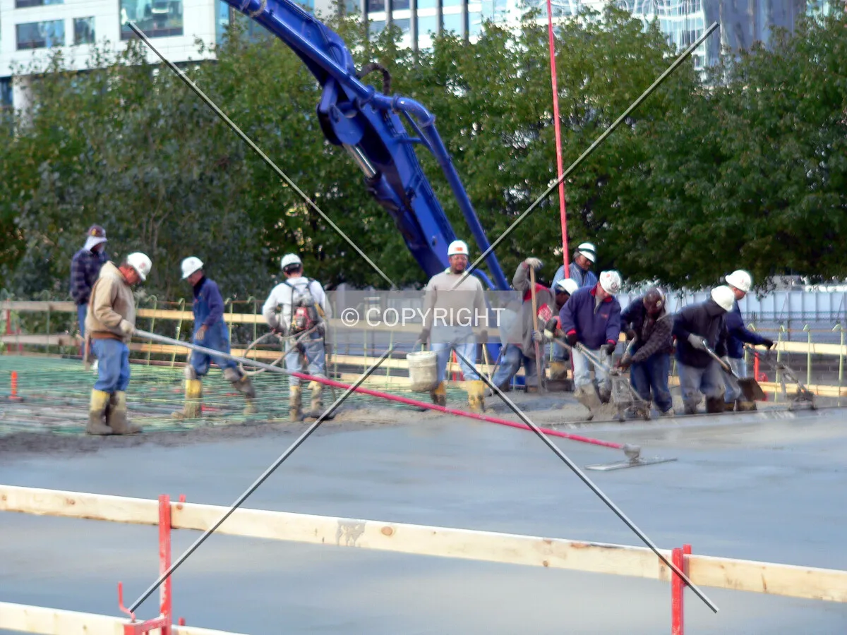Smoothing concrete