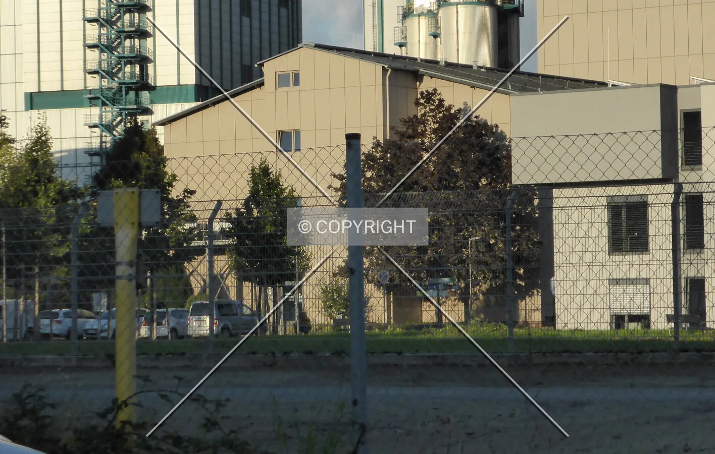 Photo 092-470-739