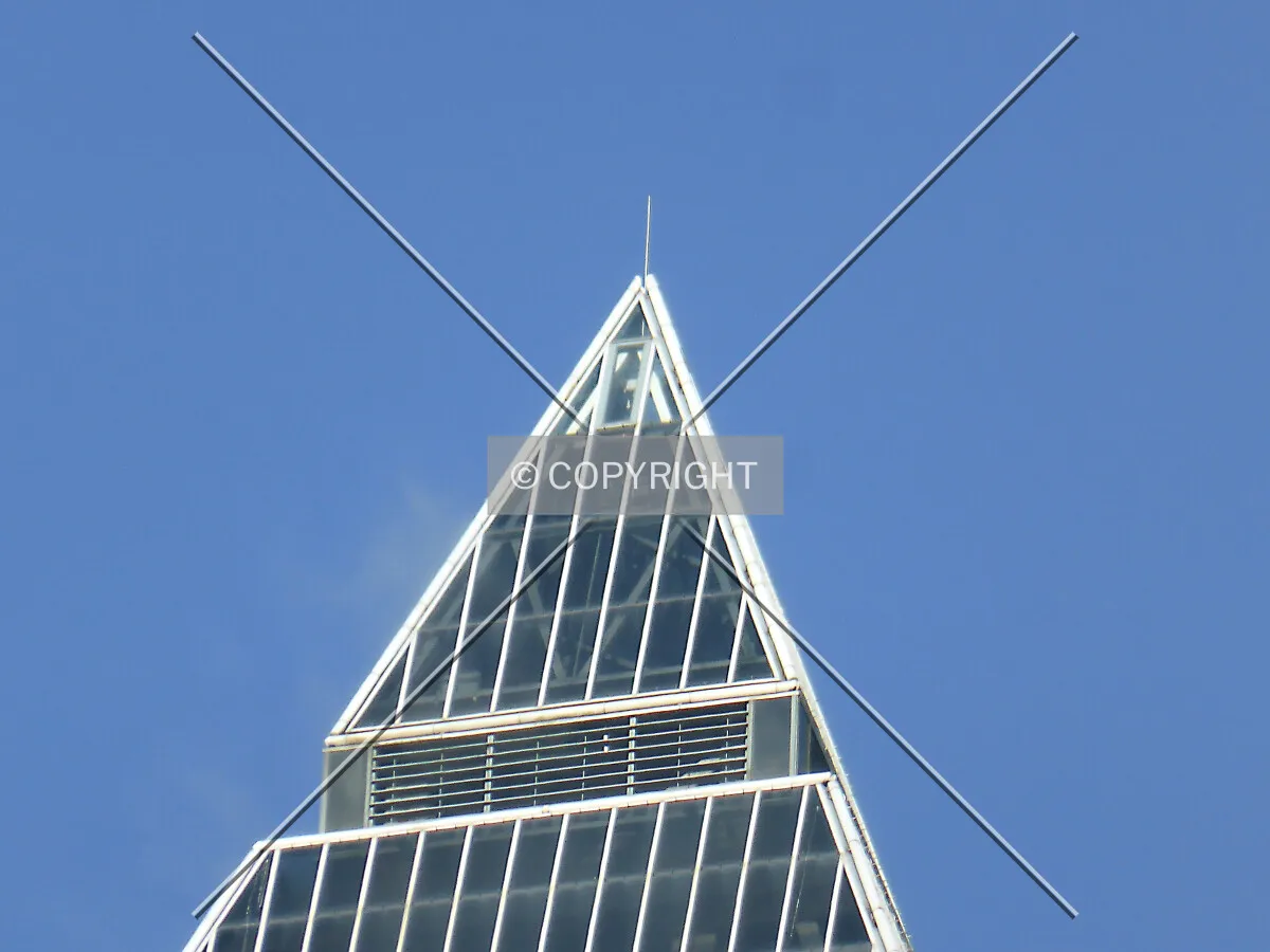 The absolute tip of Messeturm's pyramid - featuring a lightning protection