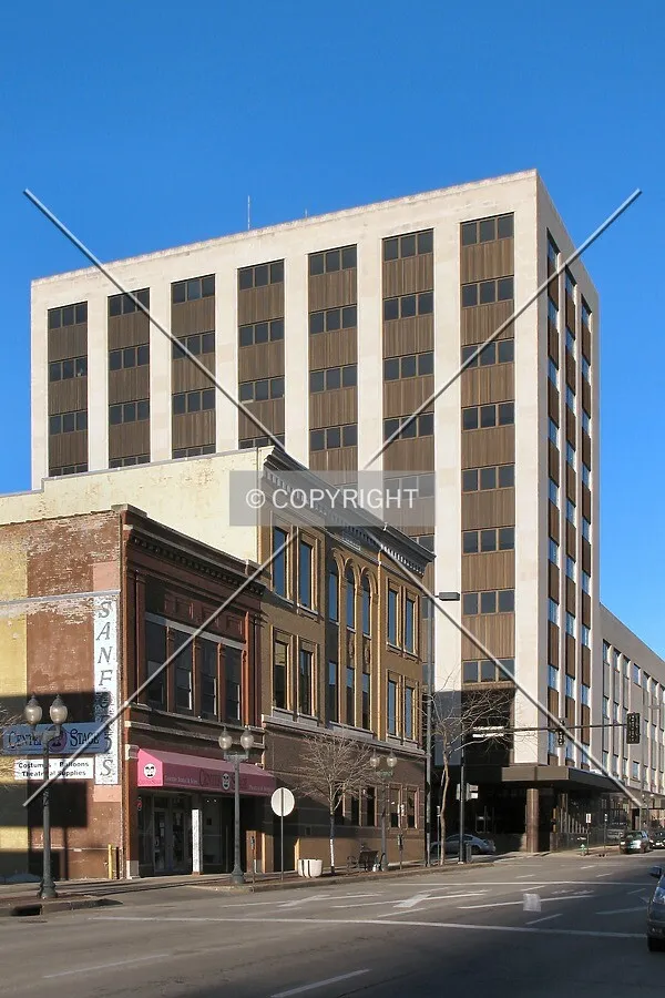 View to the northeast along 2nd Avenue SE