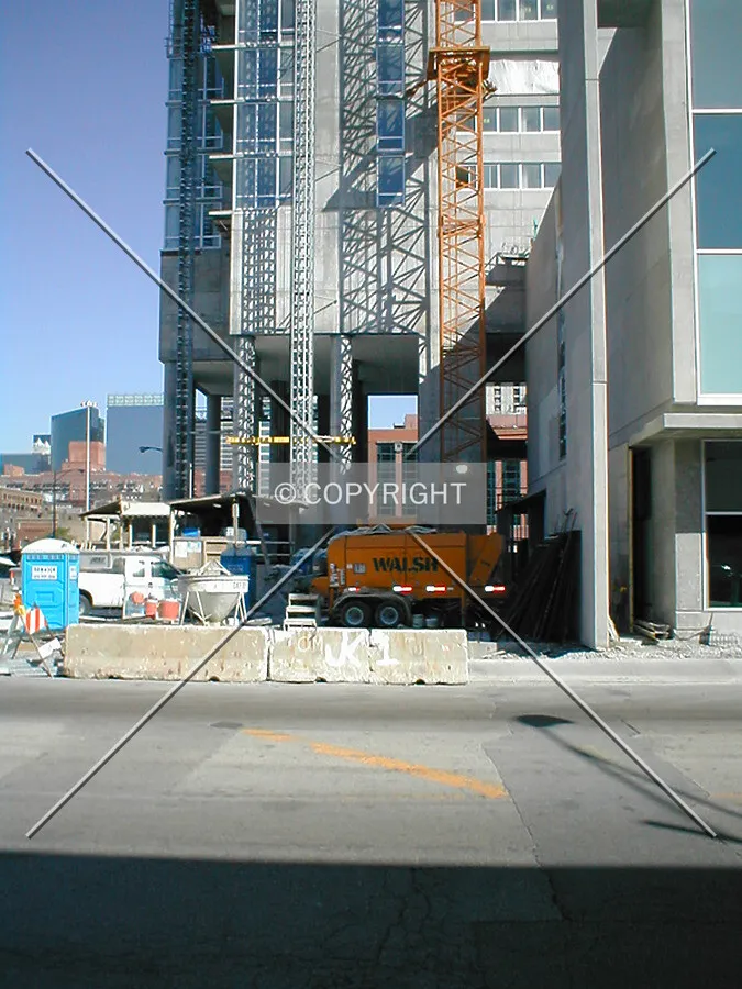 Construction work at Washington and Halsted Streets