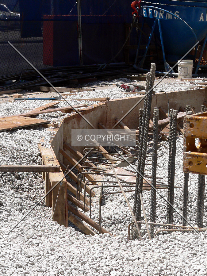 Curved southeast corner of the footprint