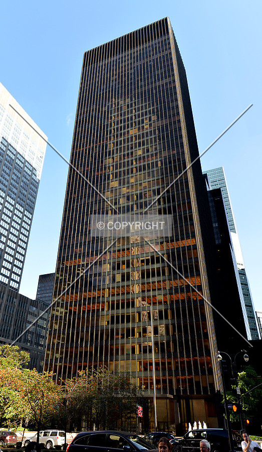 View from the west at Park Avenue and 52nd Street