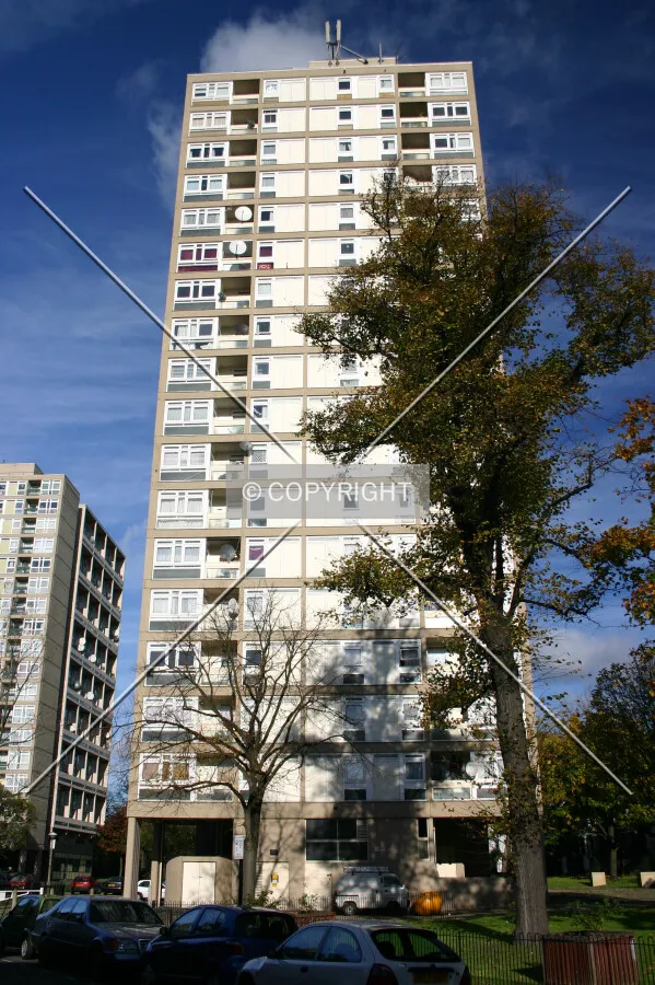 Full-height view from Lanark Road