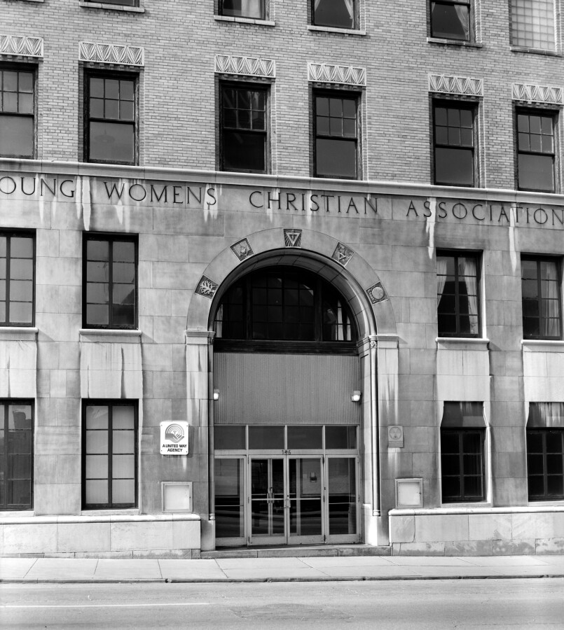 View from the east of the main entrance on High Street