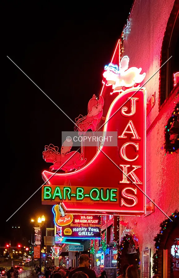 Sign at night; December 25, 2021