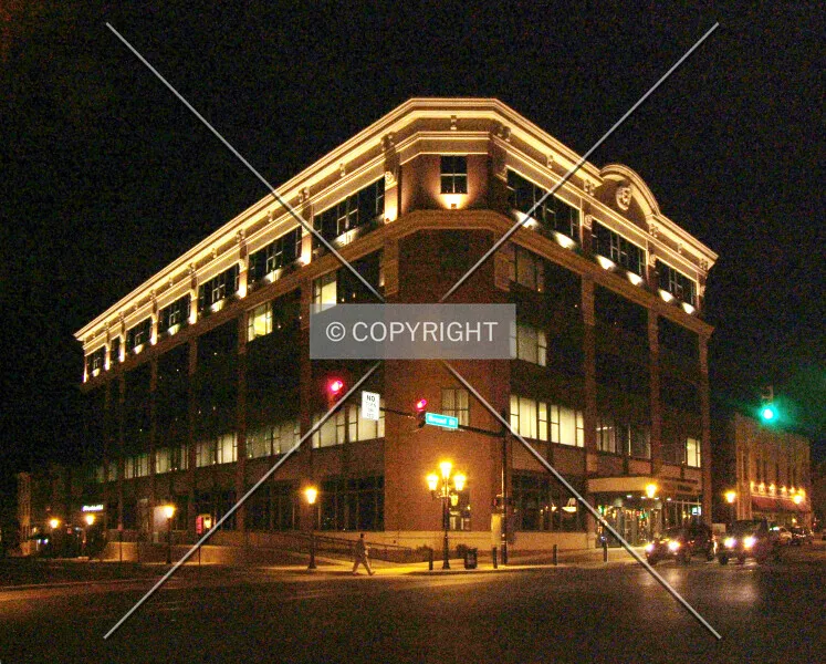 Photo 932-229-340