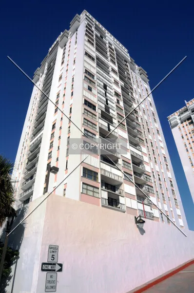 Photo 933-609-019