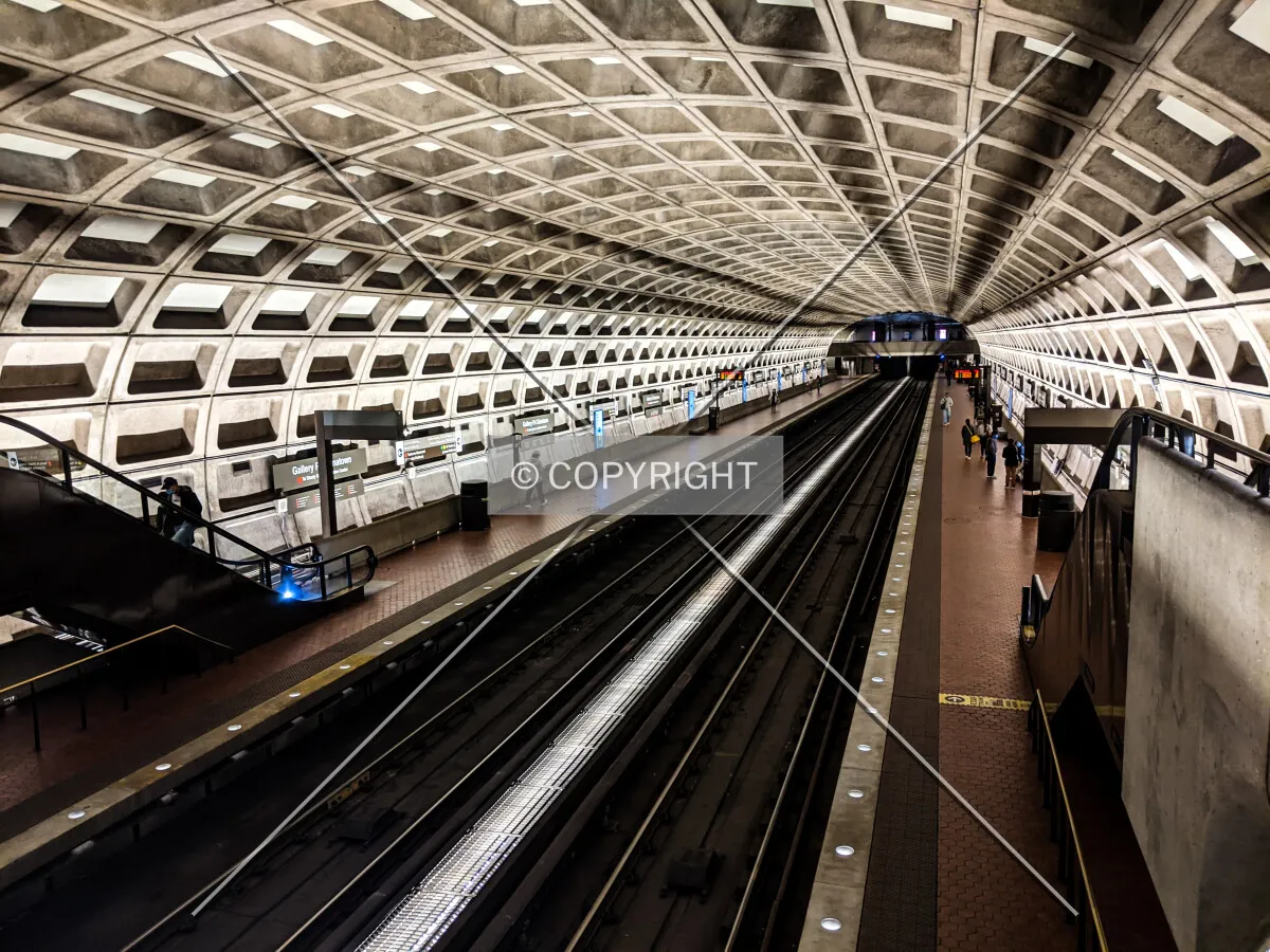 Upper platform for Red Line trains