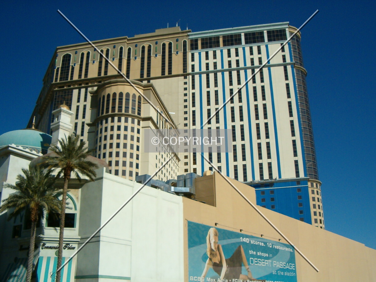 Looking up from Las Vegas Boulevard