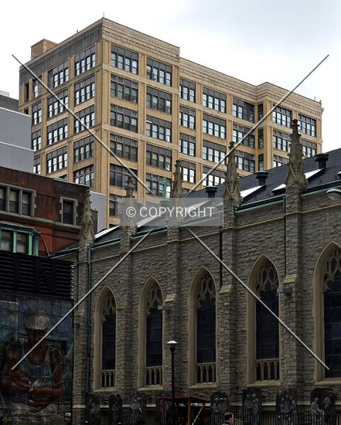 Photo 094-137-698