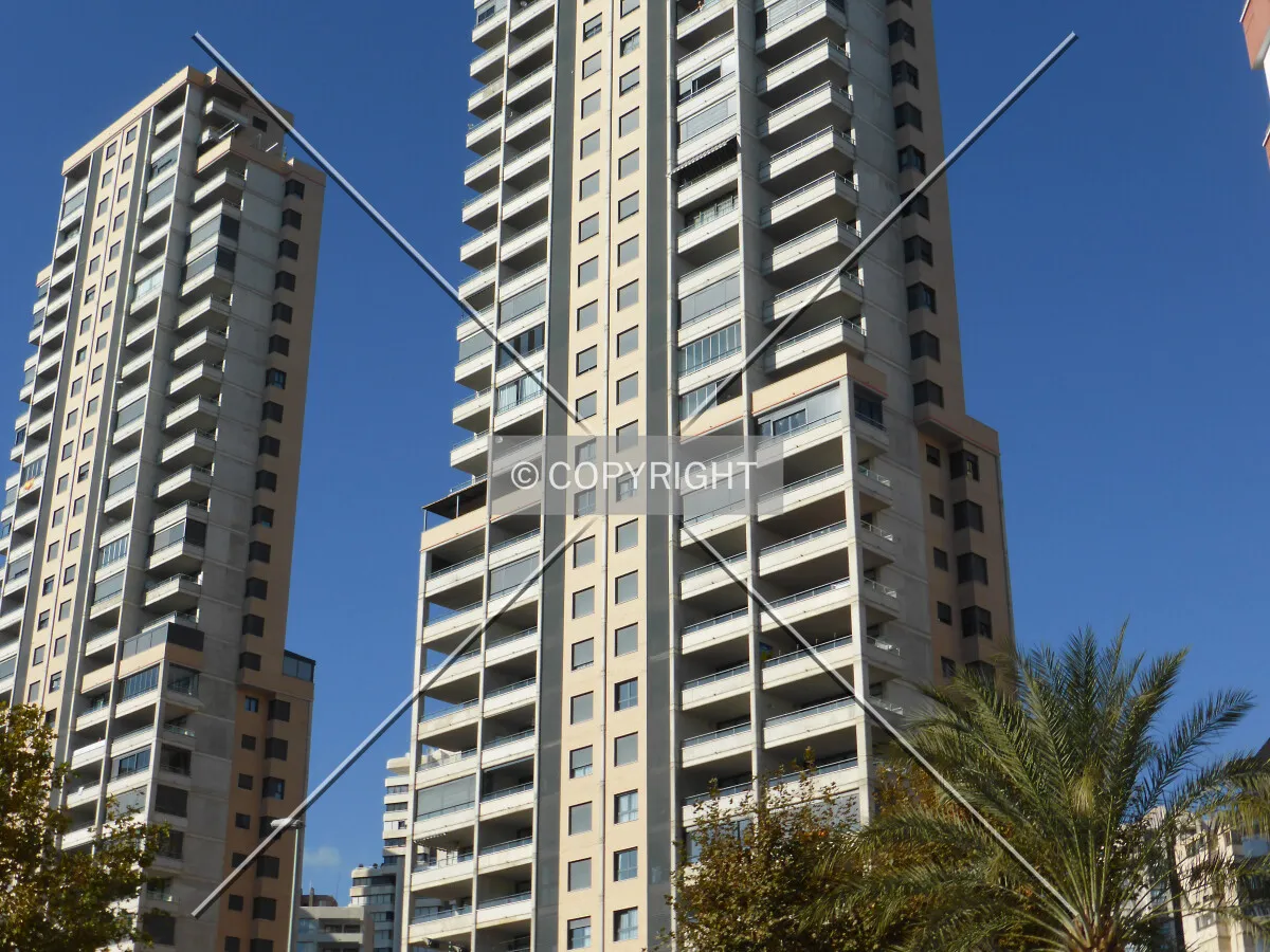 Photo 009-414-370