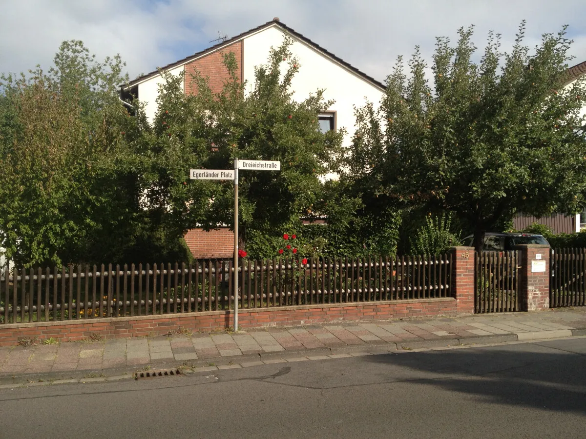 Photo 942-105-499