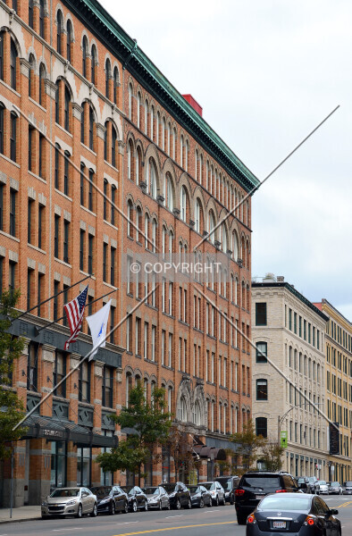 Photo 943-194-532