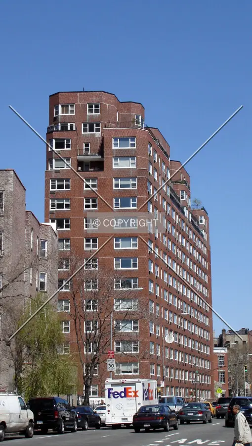 Looking northward along 6th Avenue