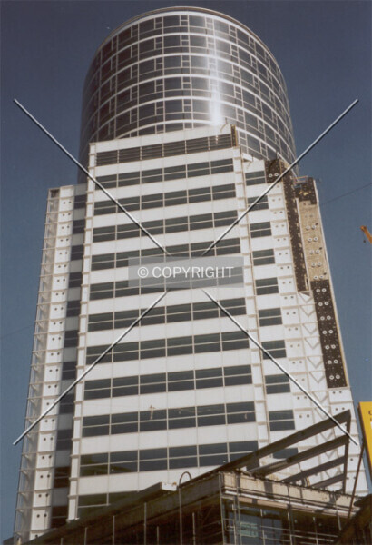 Photo 945-185-484