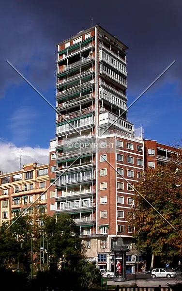 Photo 945-505-580