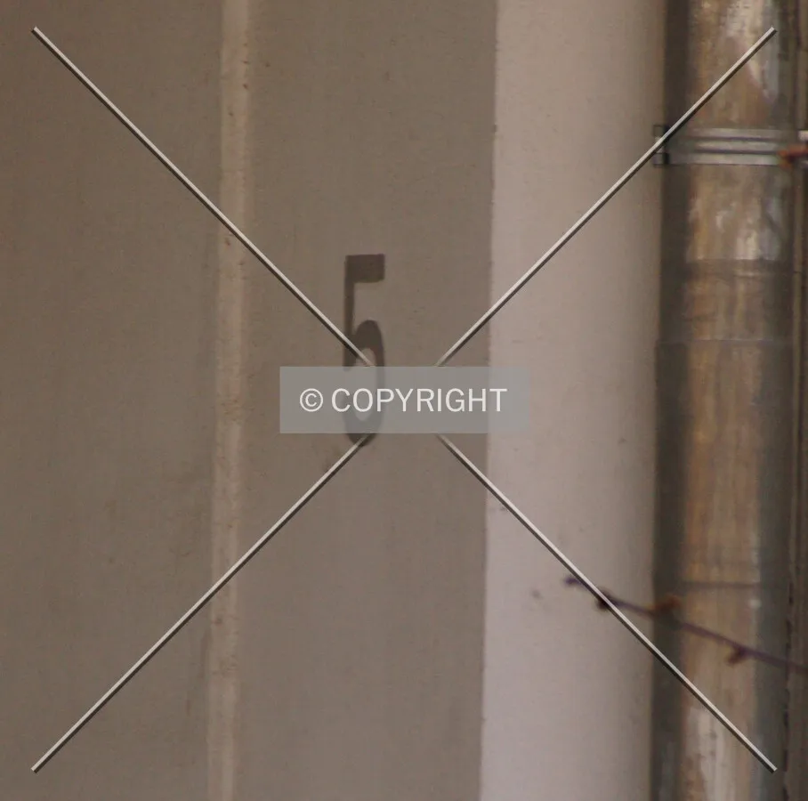 Photo 947-592-352
