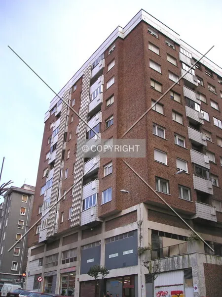Photo 950-213-396