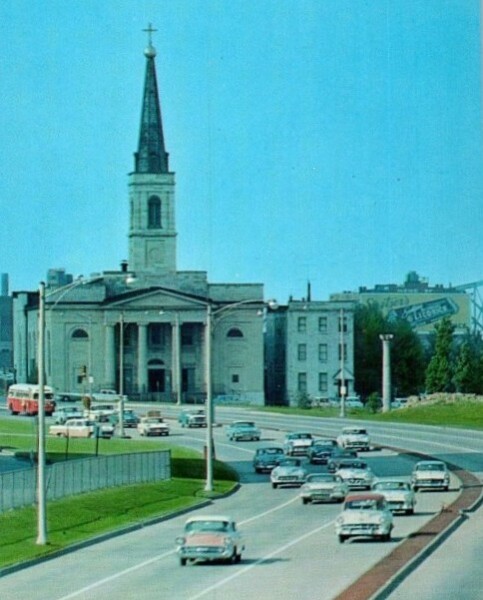 Photo 952-178-689