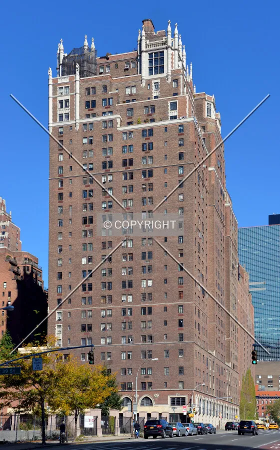 View from the south at 1st Avenue and 39th Street