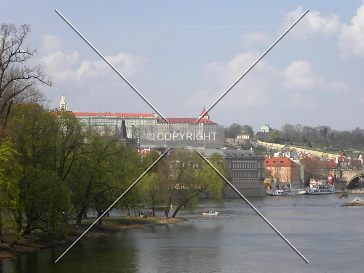 Looking north from Legii bridge