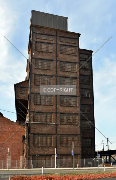 Photo 095-633-881
