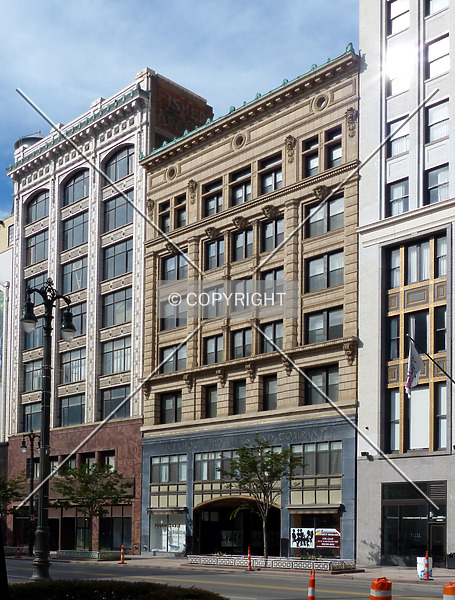 Photo 956-530-465