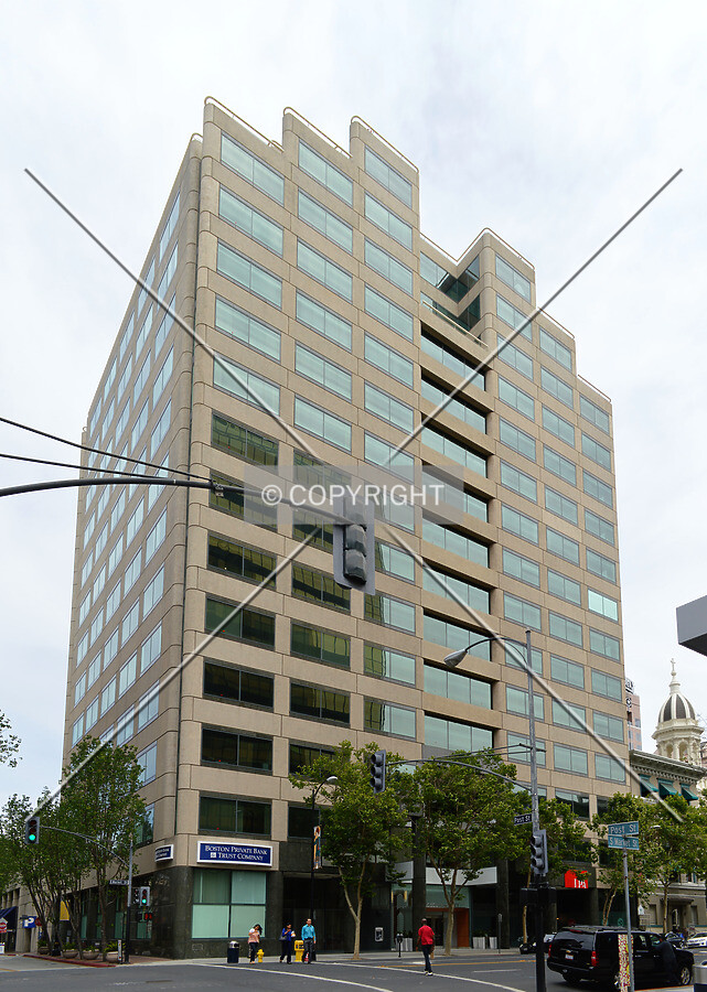 Photo 095-685-924
