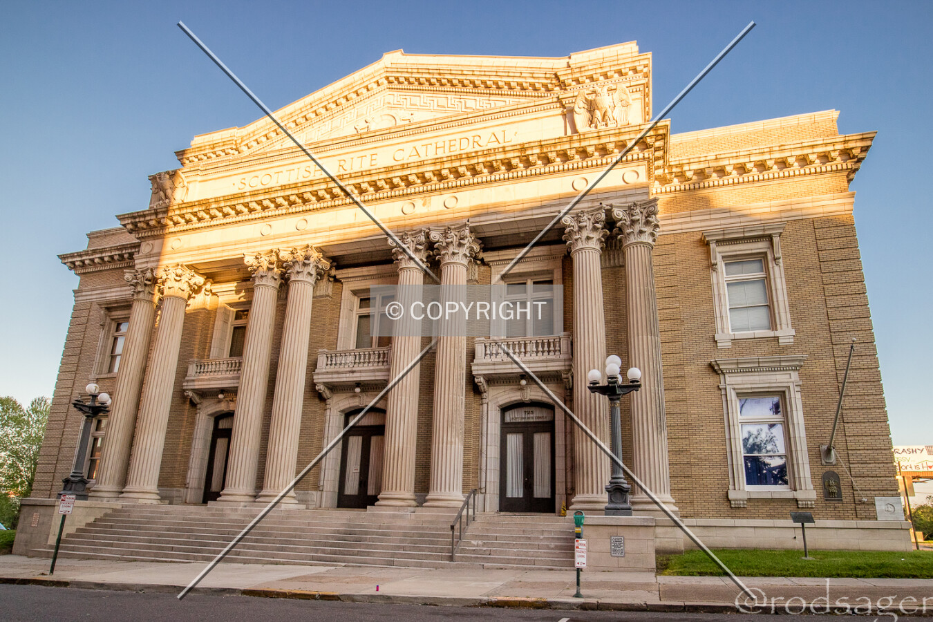 Photo 095-687-939
