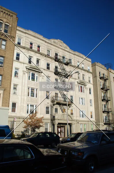 Photo 095-691-868