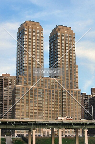 Photo 957-716-677