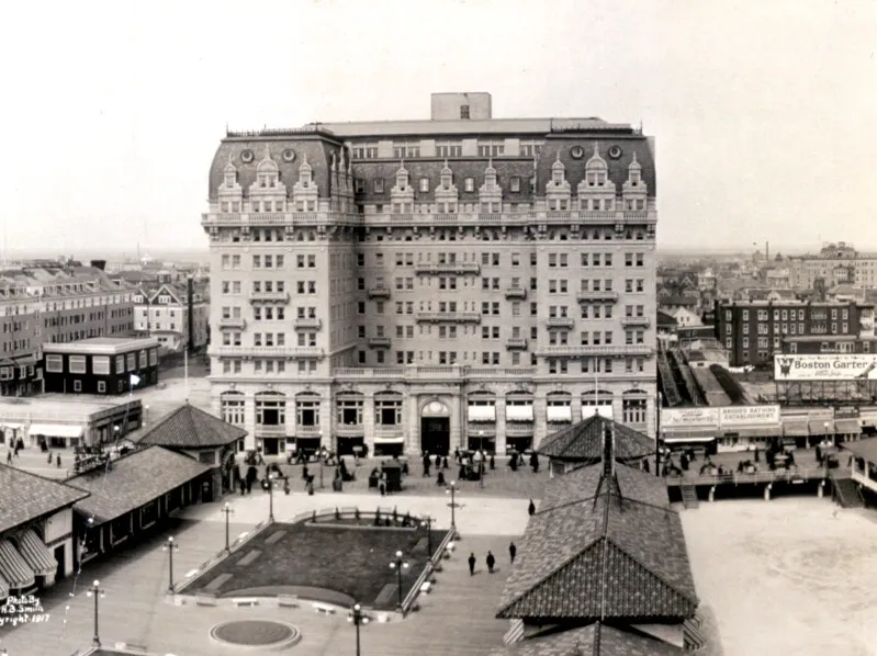 View from the southeast along the Garden Pier