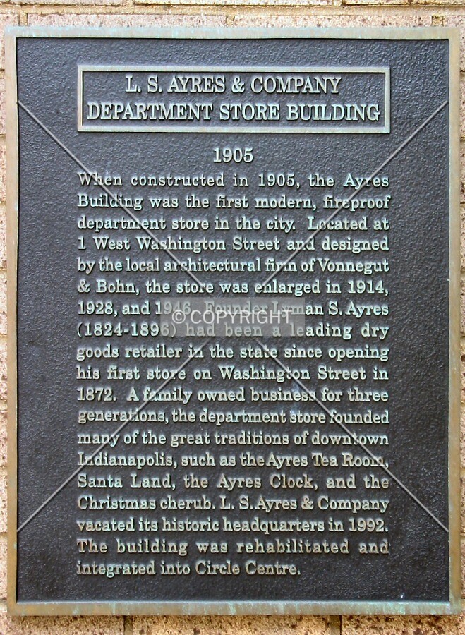 Historical plaque on Washington Street