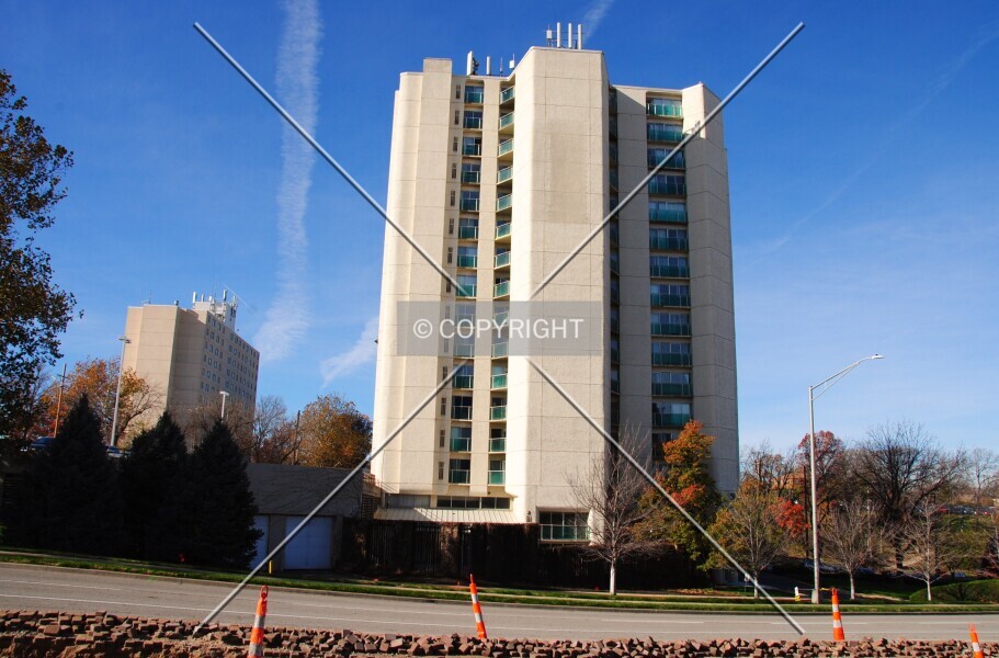 Vista Condominiums