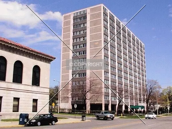Lakeside Tower