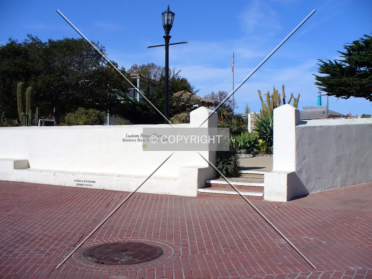 Custom House Plaza